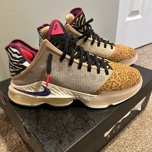 Nike Lebron 19 Low Safari